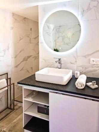 אנסי Majord'Home Spa 4*-L'Elegance-Balneo Vieille Ville מראה חיצוני תמונה